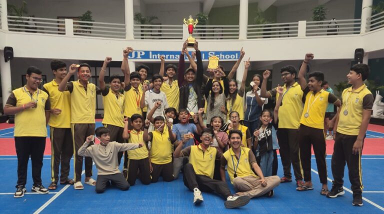 साधु राम विद्या मंदिर, सूरजपुर के विद्यार्थियों ने एक बार फिर उत्कृष्ट प्रदर्शन कर विद्यालय का नाम किया गौरवान्वित