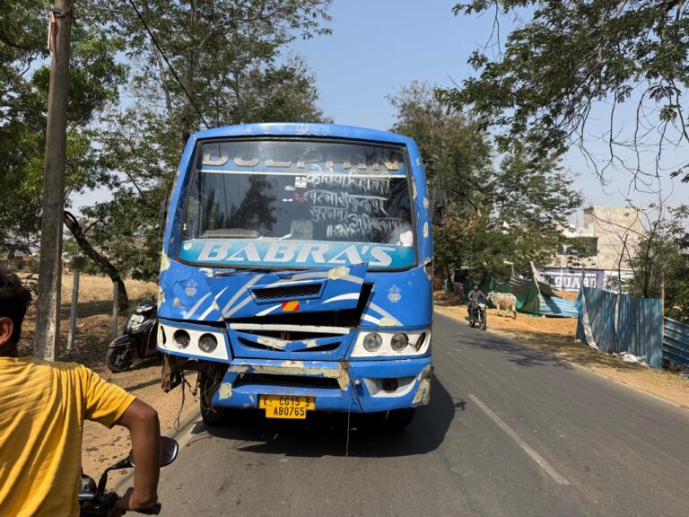 बस की ठोकर से मोटर सायकल सवार की मौत….सडक के ठिक किनारे बोर खनन से उठ रही डष्ट बनी हादसे की वजह