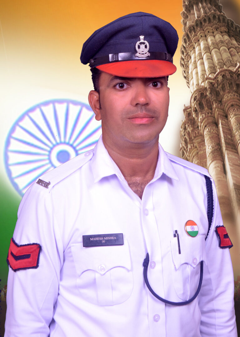 आईजी ने सराहा ट्रैफिक मैन डॉ. महेश को दिया 5 हजार ईनाम