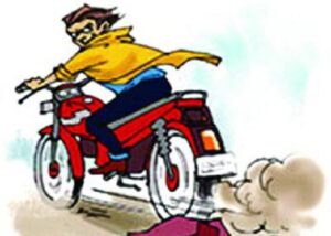 बैकुंठपुर समेत आसपास की सडको पर यातायात नियमों ठेंगा दिखा रहे नाबालिग