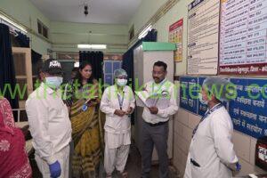 कायाकल्प टीम पहुंची बैकुंठपुर जिला अस्पताल, व्यवस्थाओं का लिया जायजा