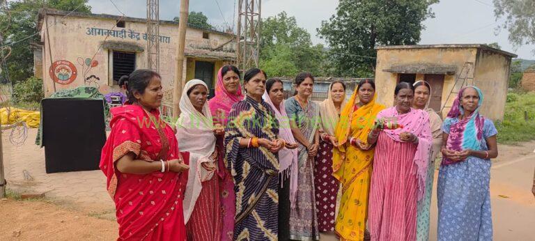 आशीर्वाद का दीया को लेकर चेहरापारा पहुंचीं कुन्ती चक्रधारी, वार्डवासियों ने किया दीप प्रज्वलन