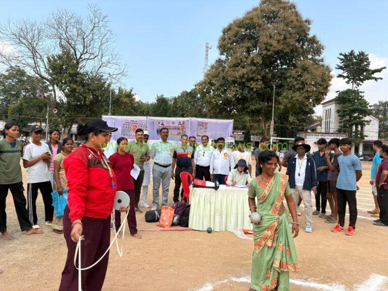 मिनी स्टेडियम बैकुंठपुर में खंड स्तरीय सरगुजा ओलंपिक प्रतियोगिता का आरम्भ